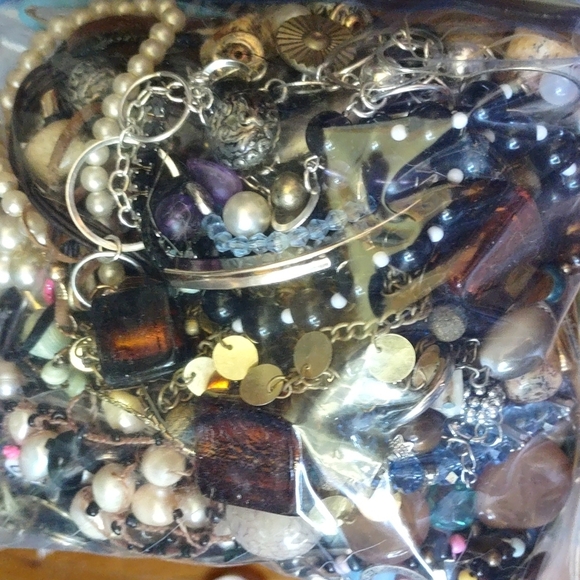 Last Chance! Crafters Jewelry Blow Out sale! FULL 4 lbs of everything! - Picture 1 of 10